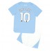 Günstige Manchester City Jack Grealish #10 Babykleidung Heim Fussballtrikot Kinder 2023-24 Kurzarm (+ kurze hosen)